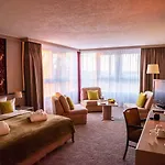 Weinberghotel Edelacker מלון