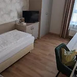 מלון Weinberghotel Edelacker 4*