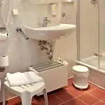 Hotel Weinberghotel Edelacker 4*