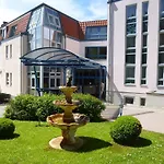מלון Weinberghotel Edelacker