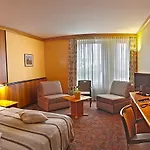 Weinberghotel Edelacker Hotel 4*