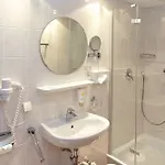מלון Weinberghotel Edelacker