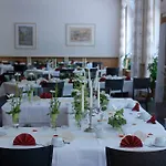 Weinberghotel Edelacker 4* Freyburg