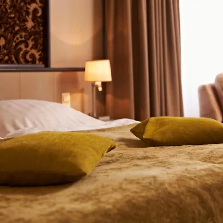 Weinberghotel Edelacker 4* Freyburg