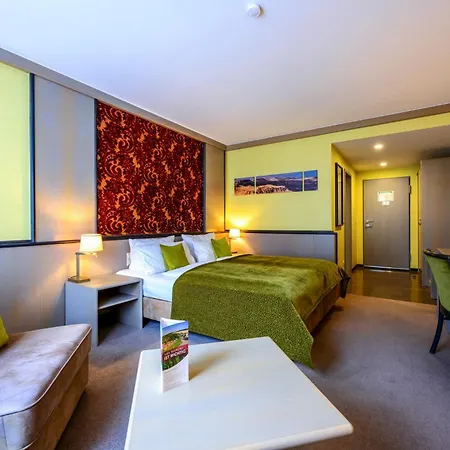 ホテル Weinberghotel Edelacker 4*