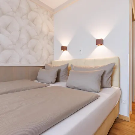 Weinberghotel Edelacker 4*