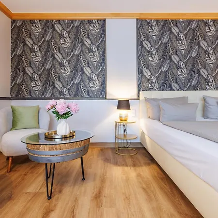 Hotel Weinberghotel Edelacker Freyburg