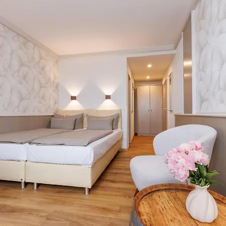 Weinberghotel Edelacker Freyburg