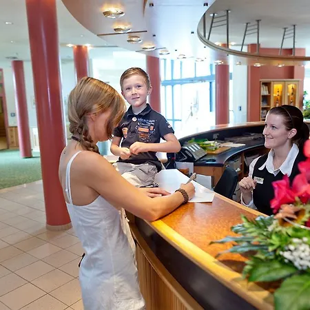 Weinberghotel Edelacker 4*