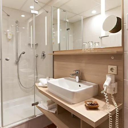 Weinberghotel Edelacker 4* Freyburg