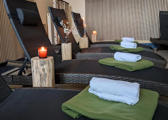 Weinberghotel Edelacker Otel Freyburg