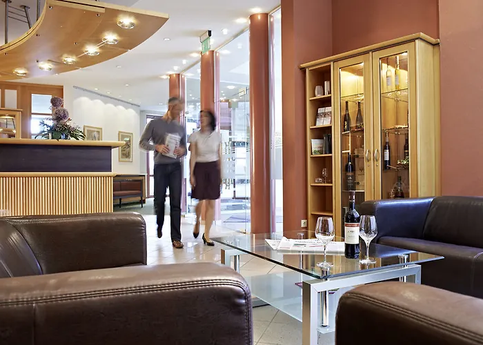 Weinberghotel Edelacker Otel Freyburg