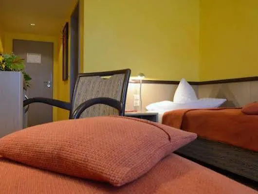 Weinberghotel Edelacker Otel Freyburg